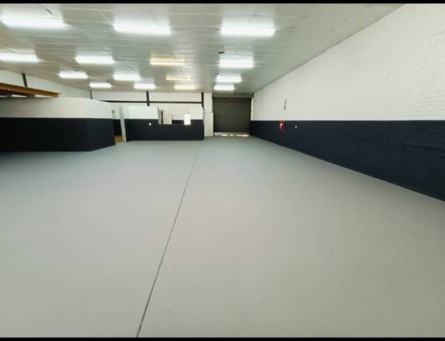 INDUSTRIAL PROPERTY TO RENT IN HALFWAY HOUSE